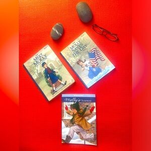 3️⃣ American Girl Book Bundle (#bundle&save) 2 paperback book &1 hardcover book